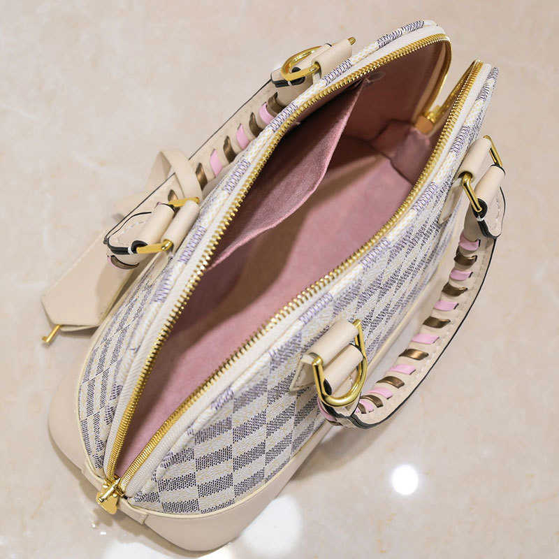 Ladies Handbag Checkered Shell Bag Shoulder Bag Wallet Two-tone Woven Double Handles Metal Zipper Lock Genuine Leather Detachable Strap High, Brown
Ladies Handbag Checkered Shell Bag Shoulder Bag Wallet Two-tone Woven Double Handles Metal Zipper Lock Genuine Leather Detachable Strap High, Brown