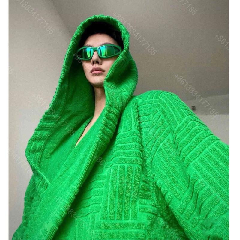 Classic Design Women Bathrobe Pajamas Dresses Logo High-end Brand Belt Waist Velvet Long-sleeved Dress Windbreaker Jacket Womens Designer Clothes Wholesale
Classic Design Women Bathrobe Pajamas Dresses Logo High-end Brand Belt Waist Velvet Long-sleeved Dress Windbreaker Jacket Womens Designer Clothes Wholesale