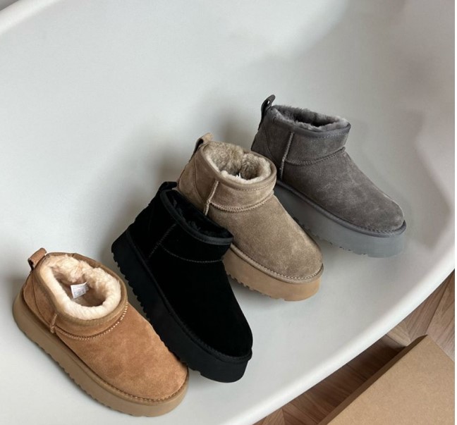 Australia Women Platform Mini Boots Casual Shoes Fluffy Boots 58540 Ladies Fur Thick Bottom Slippers Classic Suede Sheepskin Wool Ankle Booties US35-41
Australia Women Platform Mini Boots Casual Shoes Fluffy Boots 58540 Ladies Fur Thick Bottom Slippers Classic Suede Sheepskin Wool Ankle Booties US35-41