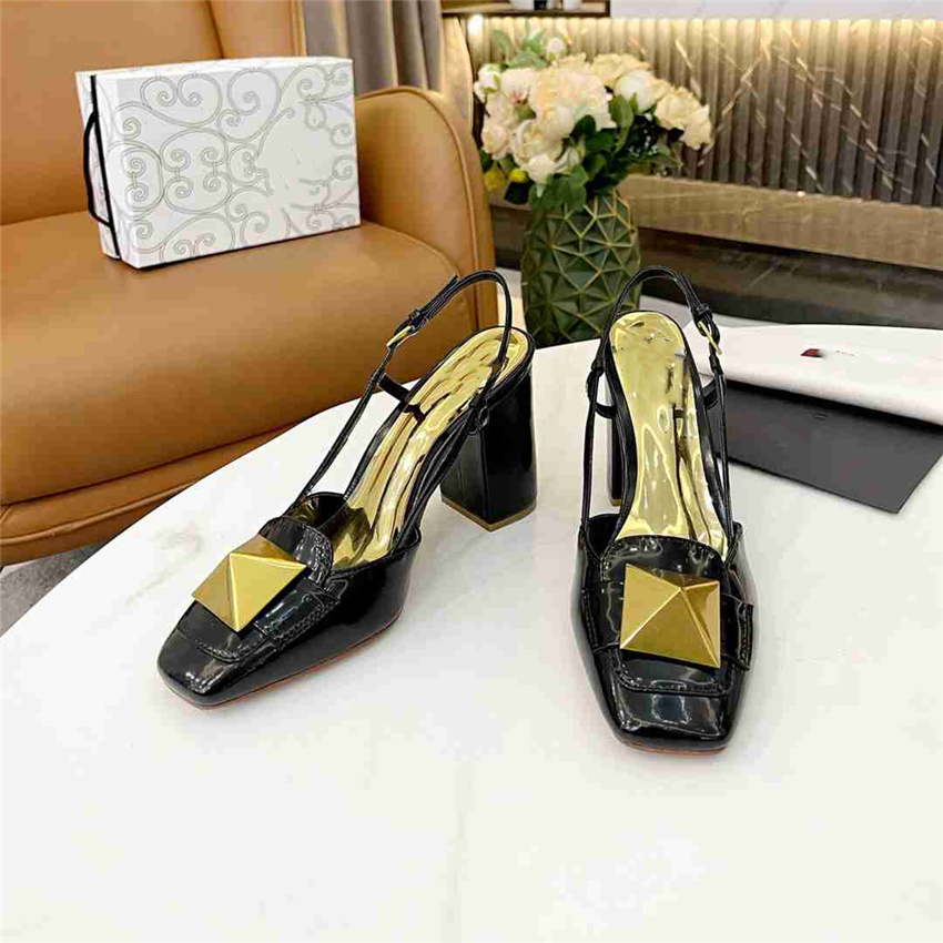 Fashion Dress Shoes Valentinoity Women Leather High Heel Metal Buckle Letter Logo Wedding Party Business Casual Flat Shoes 02-012
Fashion Dress Shoes Valentinoity Women Leather High Heel Metal Buckle Letter Logo Wedding Party Business Casual Flat Shoes 02-012