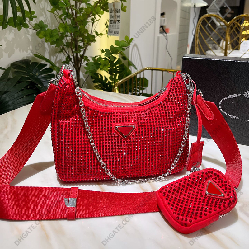 22Fw Women Luxurys Designers Crossbody Bags Tote Genuine Leather 2 In 1 Shopping Bags Clemence Handbag Shouder For Ladies with Crystal Decoration Pouch 21 CM, Red
22Fw Women Luxurys Designers Crossbody Bags Tote Genuine Leather 2 In 1 Shopping Bags Clemence Handbag Shouder For Ladies with Crystal Decoration Pouch 21 CM, Red