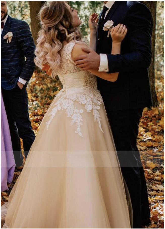 V-neck Lace Applique Cap Sleeve Long Elegant A-line Wedding Dress with Lace-up Pearls Champagne Bridal Dresses vestido de novia