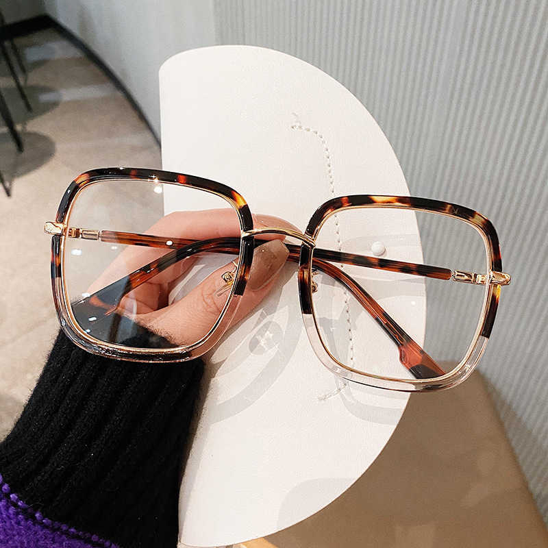 Sunglasses Frames 2021 New Vintage Leopard Square Anti-blue Glasses Women Fashion Optical Transparent Eyeglasses Female Spectacles Oculos Feminino T2201114