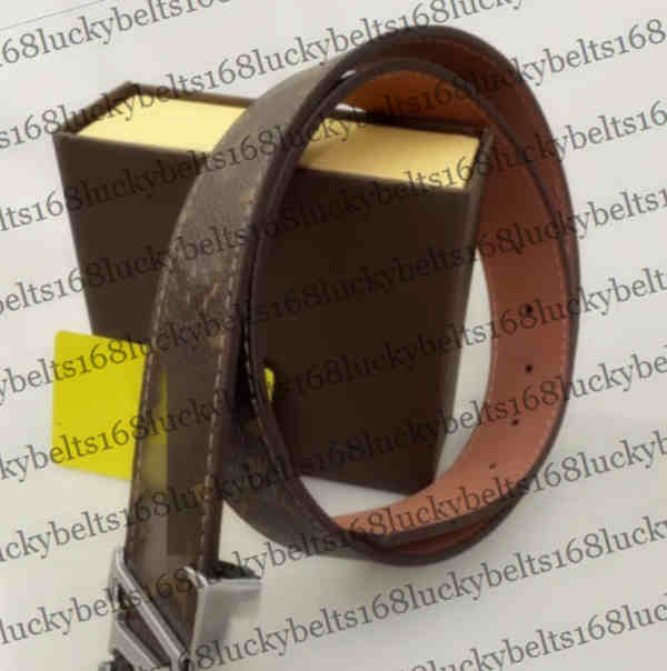 2022 Luxury designer Belt Buckle Fashion Genuine Leather Women Belts For men Letter Double Big gold classical A5
2022 Luxury designer Belt Buckle Fashion Genuine Leather Women Belts For men Letter Double Big gold classical A5