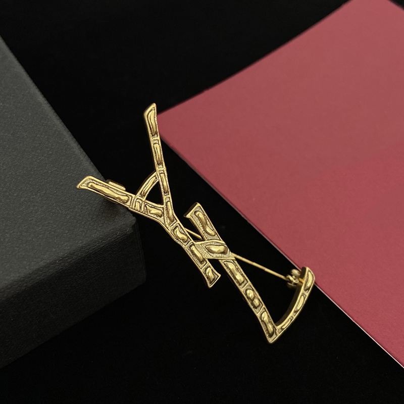 Desinger Womens Brooch Leisure Brooch Stylish Mens Light Luxury Letter YS Brooches Classic Fashion Exquisite Brooches D22111604JX
Desinger Womens Brooch Leisure Brooch Stylish Mens Light Luxury Letter YS Brooches Classic Fashion Exquisite Brooches D22111604JX