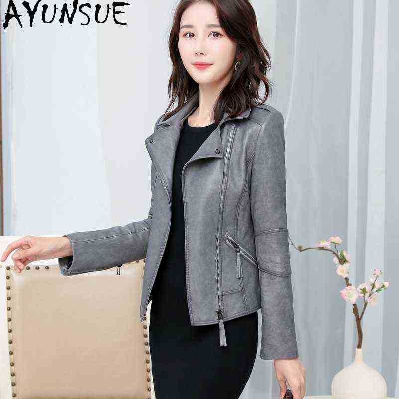 Ayunsue Genuine Leather Jacket Women Motorcycle Sheepskin Jacket Female Short Women Clothing Slim Spring Autumn 2021 Femme Vest J220727, Black
Ayunsue Genuine Leather Jacket Women Motorcycle Sheepskin Jacket Female Short Women Clothing Slim Spring Autumn 2021 Femme Vest J220727, Black