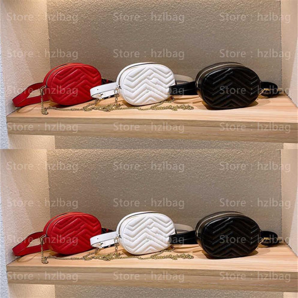 Marmont matelasse leather belt bag sportswear-inspired rounded Purse Wallet Black chevron leather Adjustable belt closure Chain Ba275b, Color 05
Marmont matelasse leather belt bag sportswear-inspired rounded Purse Wallet Black chevron leather Adjustable belt closure Chain Ba275b, Color 05