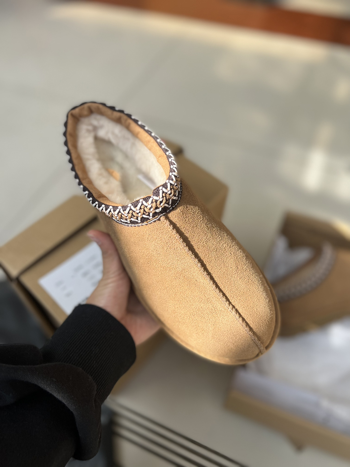 Tasman Slippers Chestnut Fur Slides Sheepskin Shearling Tazz Classic Mules Women Men Ultra Mini Platform Boot Slip-on Shoes Suede Upper Wool, Tasman2
Tasman Slippers Chestnut Fur Slides Sheepskin Shearling Tazz Classic Mules Women Men Ultra Mini Platform Boot Slip-on Shoes Suede Upper Wool, Tasman2