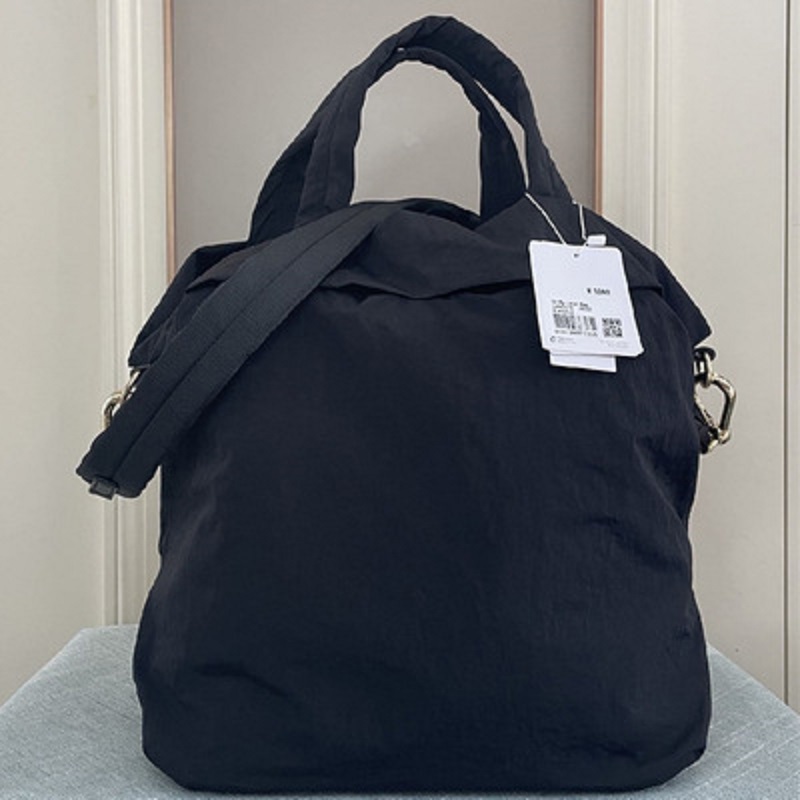 lu yoga handbag female wet waterproof medium luggage bag short travel bag 19L high quality with brand logo LU-LW9CC1S
lu yoga handbag female wet waterproof medium luggage bag short travel bag 19L high quality with brand logo LU-LW9CC1S