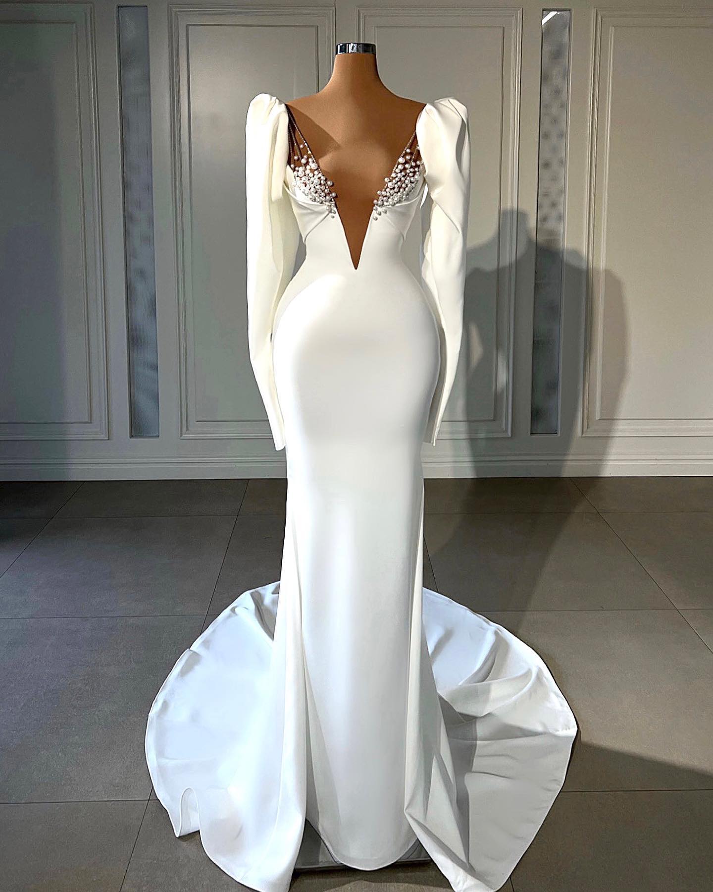 Sexy Deep V Neck Evening Dresses Mermaid Full Sleeve Sequins Pearls Prom Dress Vintage Floor Length robe de soiree