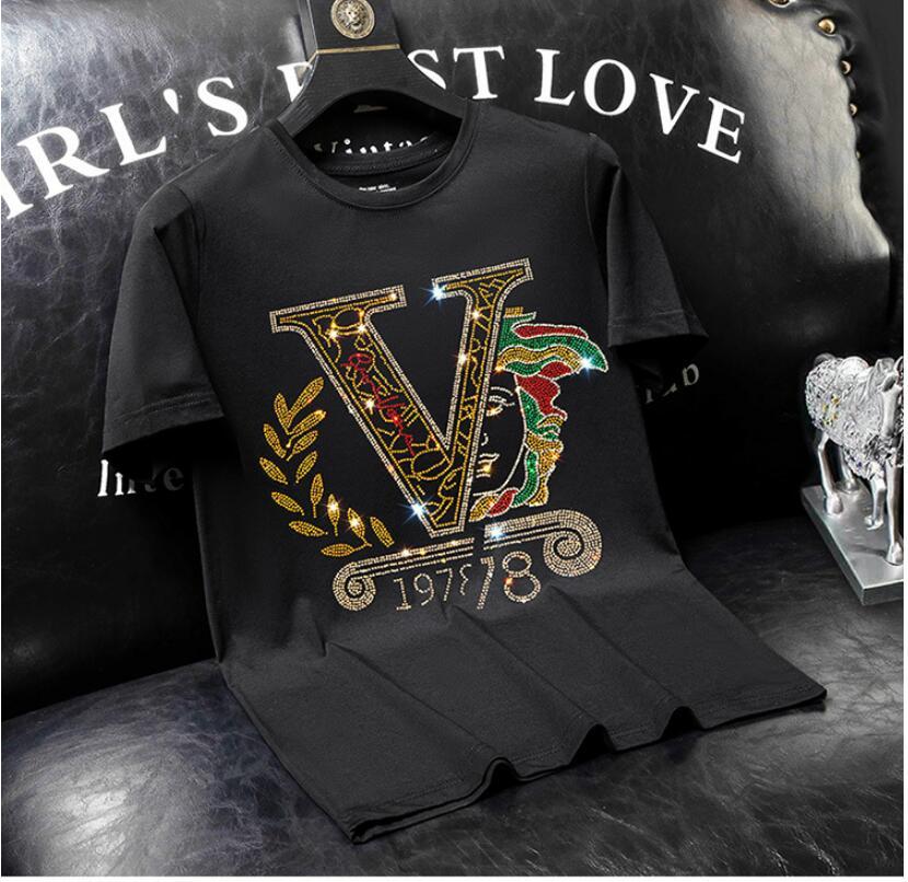 Men' T-Shirts European station tide brand short-sleeved T-shirt men' hot diamond Medusa thin slim round neck black letter large size men' shirt, W1
Men' T-Shirts European station tide brand short-sleeved T-shirt men' hot diamond Medusa thin slim round neck black letter large size men' shirt, W1