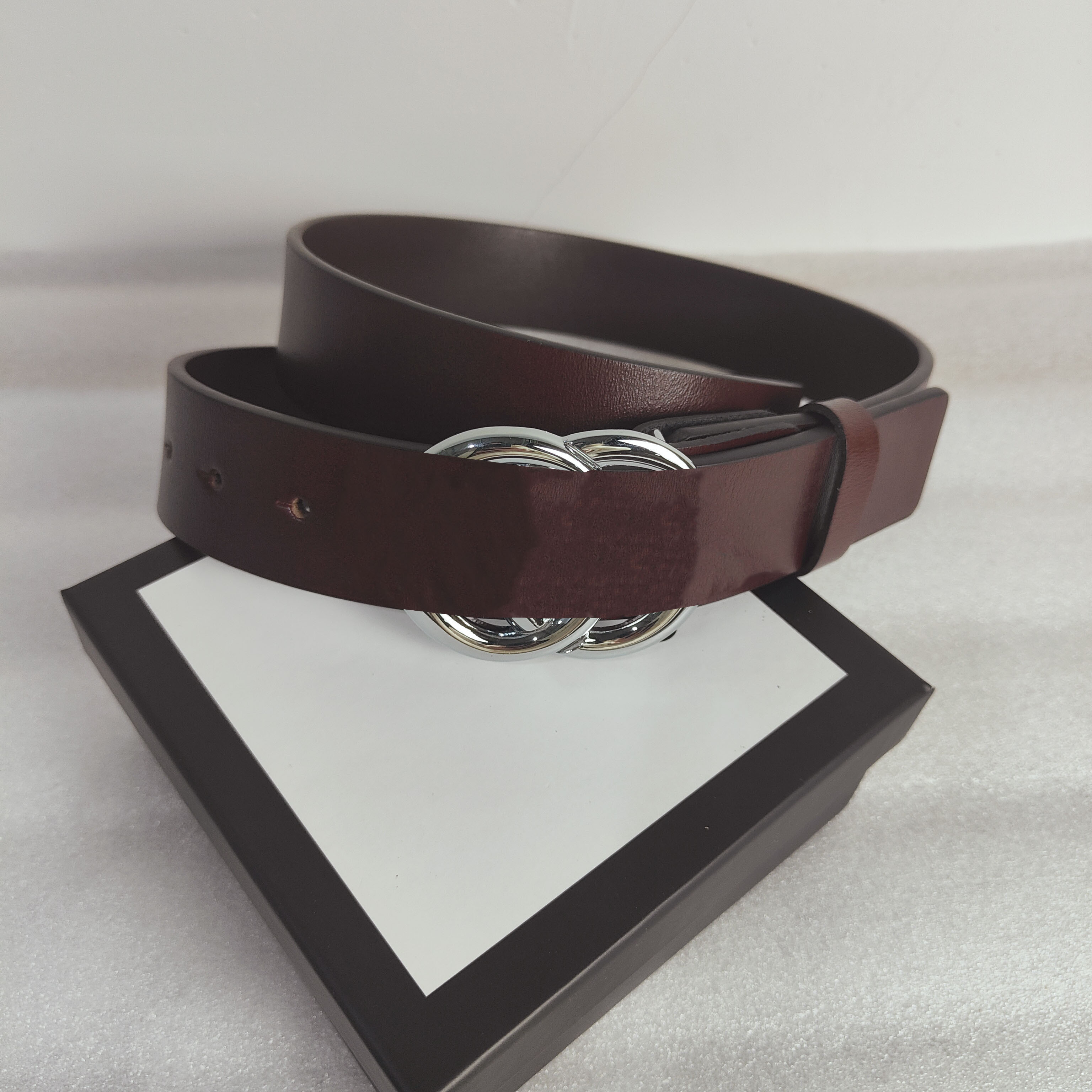 With box women belt quality belts for men designer waistbands classic fashion gift black silver bronze buckle genuine leather cowskin leather waistband wholesale, Width 4.0cm with box
With box women belt quality belts for men designer waistbands classic fashion gift black silver bronze buckle genuine leather cowskin leather waistband wholesale, Width 4.0cm with box