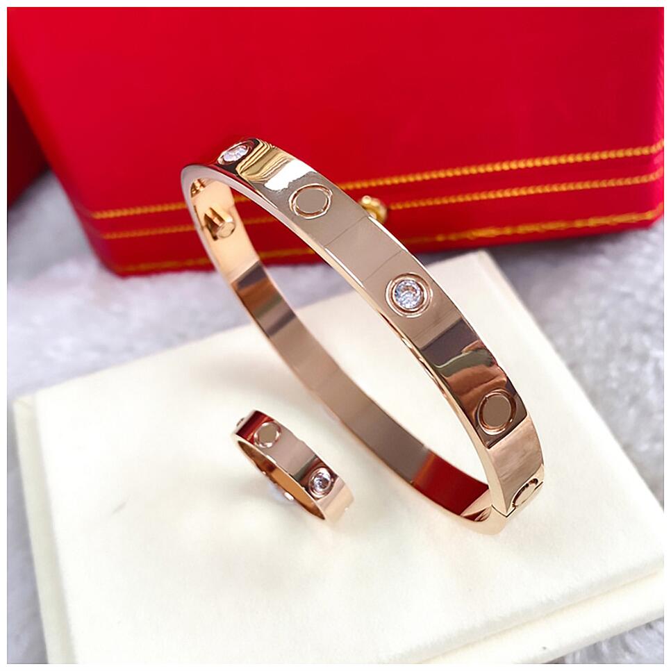 Love Bracelets Carti Bracelet Screw Bangle Rosery Braclets Personalisiertes Armband Metal Bangles Braclet For Men Pulsera Hombre Personalizada Bracciale Uomo
Love Bracelets Carti Bracelet Screw Bangle Rosery Braclets Personalisiertes Armband Metal Bangles Braclet For Men Pulsera Hombre Personalizada Bracciale Uomo