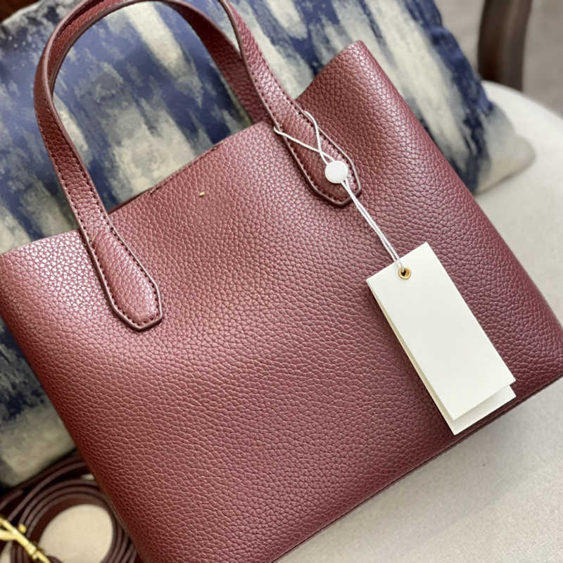 Womens Evening Bags Totes the Tote Cute Designer Light Leather Shopper Classic Gold Hollow Logo Luxurys Handbag Women Designers Wallet, T-4
Womens Evening Bags Totes the Tote Cute Designer Light Leather Shopper Classic Gold Hollow Logo Luxurys Handbag Women Designers Wallet, T-4