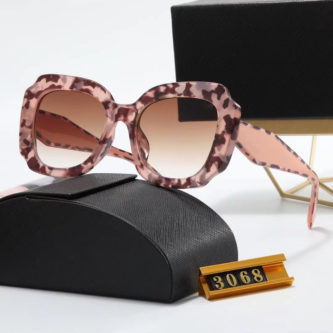 PP Top luxury Sunglasses polaroid lens designer womens Mens Goggle senior Eyewear For Women eyeglasses frame Vintage Metal Sun Glasses With Box 3068
PP Top luxury Sunglasses polaroid lens designer womens Mens Goggle senior Eyewear For Women eyeglasses frame Vintage Metal Sun Glasses With Box 3068
