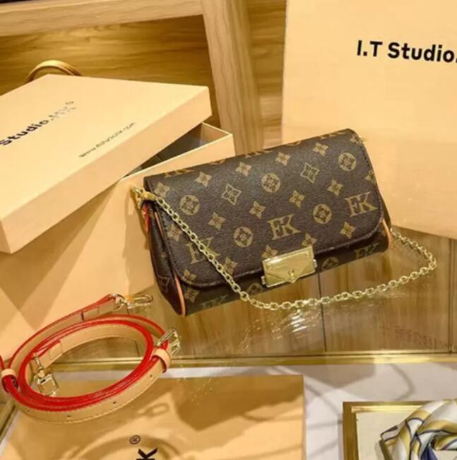2022 New Shoulder bag luxury brand fashion simple square tassel bag women's designer high quality genuine leather chain mobile phone handbag, 123
2022 New Shoulder bag luxury brand fashion simple square tassel bag women's designer high quality genuine leather chain mobile phone handbag, 123