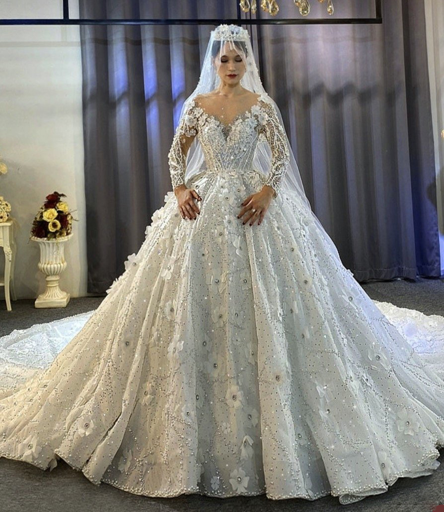 3D Flowers Wedding Dress Saudi Arabia Sexy Sheer V Neck Long Sleeve Bridal Gowns Romantic Bride Dress Robe De Mariee