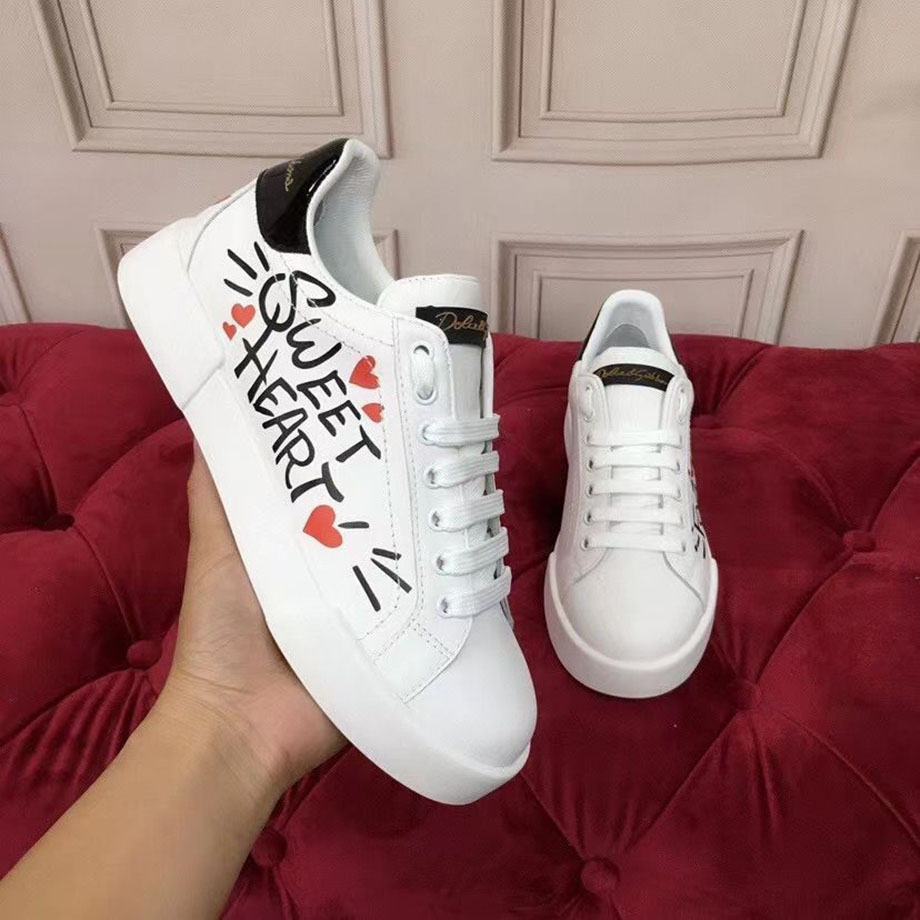 2022 designer luxury sneakers women casual shoes summer fashion classic party leather calfskin shoe size35-45 asdawsasdasdasdad
2022 designer luxury sneakers women casual shoes summer fashion classic party leather calfskin shoe size35-45 asdawsasdasdasdad