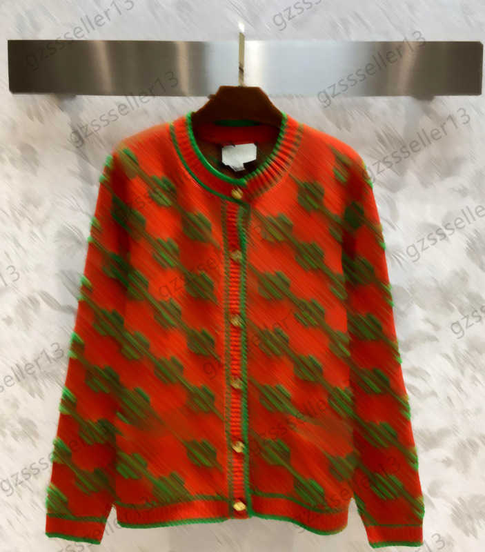 Cardigans Womens Luxury Sweaters Contrasting Letter Jacquard Double Pocket Knit Sweater Custom Button Open Round Neck Long Sleeves Knitwear Women Tops 1970, 16
Cardigans Womens Luxury Sweaters Contrasting Letter Jacquard Double Pocket Knit Sweater Custom Button Open Round Neck Long Sleeves Knitwear Women Tops 1970, 16