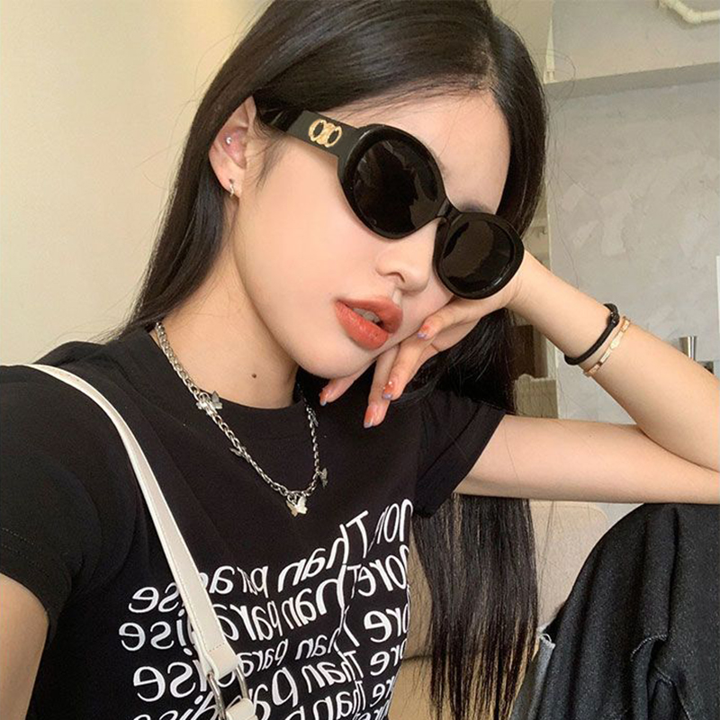 Trendy Cat Eye Sunglasses Women Luxury Designer Sun Glasses Mens Sunglass Full Frame Arc Brand Eyeglass Protect Eyesight White Pink No Box
Trendy Cat Eye Sunglasses Women Luxury Designer Sun Glasses Mens Sunglass Full Frame Arc Brand Eyeglass Protect Eyesight White Pink No Box