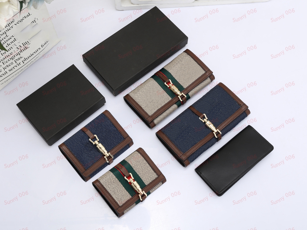 Fashion Designer Wallet Luxury Purse Coin Wallets Women Short And Long Purses Card Holder Ladies Handbag Small Square Bag Credit Cards Holders, Short*khaki
Fashion Designer Wallet Luxury Purse Coin Wallets Women Short And Long Purses Card Holder Ladies Handbag Small Square Bag Credit Cards Holders, Short*khaki