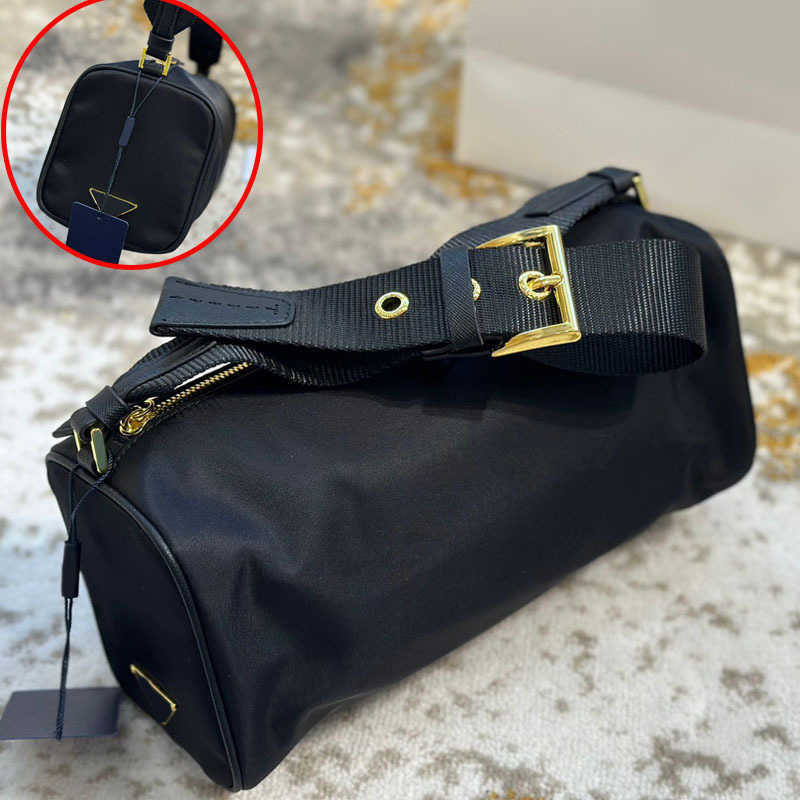 Prads totes designer handbag women bag Handbags Prade the Tote bags Luxuries designers womens crossbody Handbag Shoulder 7A high quality purses wallet JWMC, Black
Prads totes designer handbag women bag Handbags Prade the Tote bags Luxuries designers womens crossbody Handbag Shoulder 7A high quality purses wallet JWMC, Black