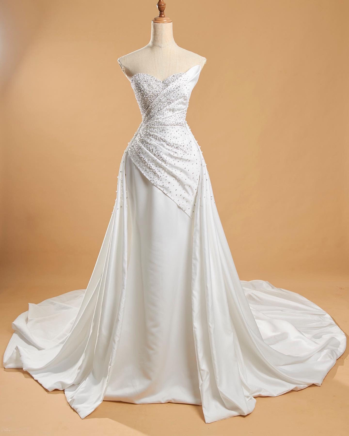 Elegant Mermaid Wedding Dresses Sweetheart Sleeveless Shining Cloth Stain Applicant Chapel Gown Removable Trailer Custom Made Plus Size Vestidos De No