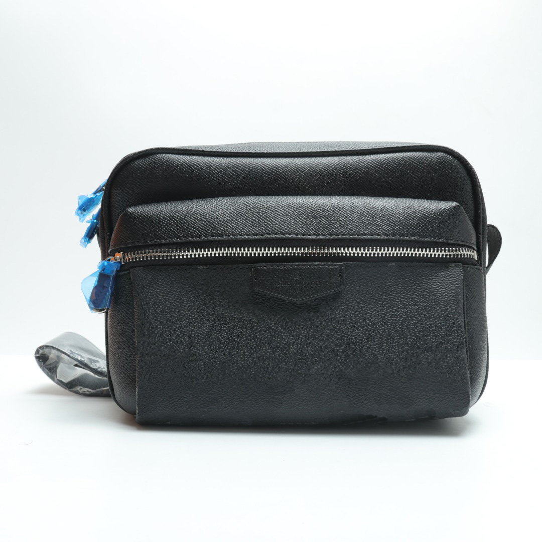 OUTDOOR Chest bag waist bumbag Luxury Taigarama Taiga Monograms Eclipse Messenger Handbag Men Casual breast backpack Shoulder crossbody purse M30748 M30245
OUTDOOR Chest bag waist bumbag Luxury Taigarama Taiga Monograms Eclipse Messenger Handbag Men Casual breast backpack Shoulder crossbody purse M30748 M30245