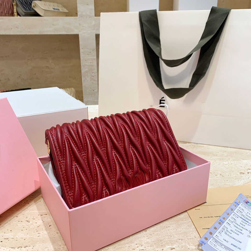 Women's miu bag Luxury Designer Shoulder Bags Crossbody Bag Tote New Miu Soft Leather Autumn and Winter Fashion Diamond Fold Shoulders Chain Square ZATH, Pink
Women's miu bag Luxury Designer Shoulder Bags Crossbody Bag Tote New Miu Soft Leather Autumn and Winter Fashion Diamond Fold Shoulders Chain Square ZATH, Pink