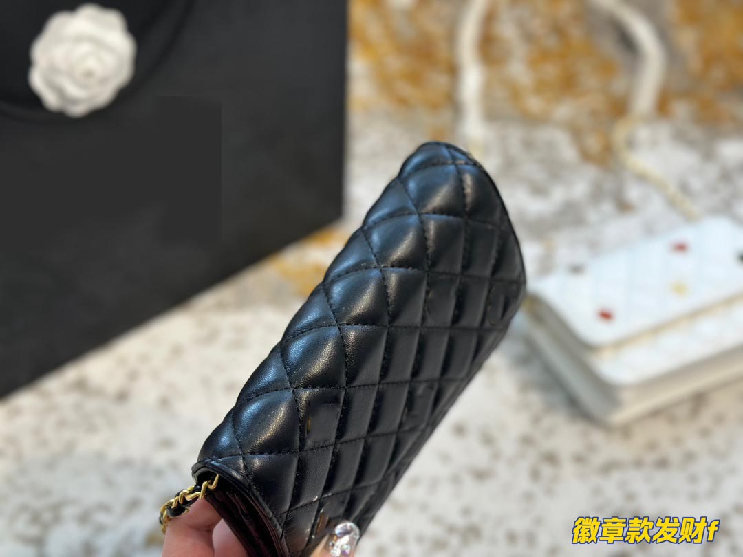Small Fragrance Woc Classic Wealth Bag Crossbody One Shoulder Chain Small Square Bag, Box
Small Fragrance Woc Classic Wealth Bag Crossbody One Shoulder Chain Small Square Bag, Box