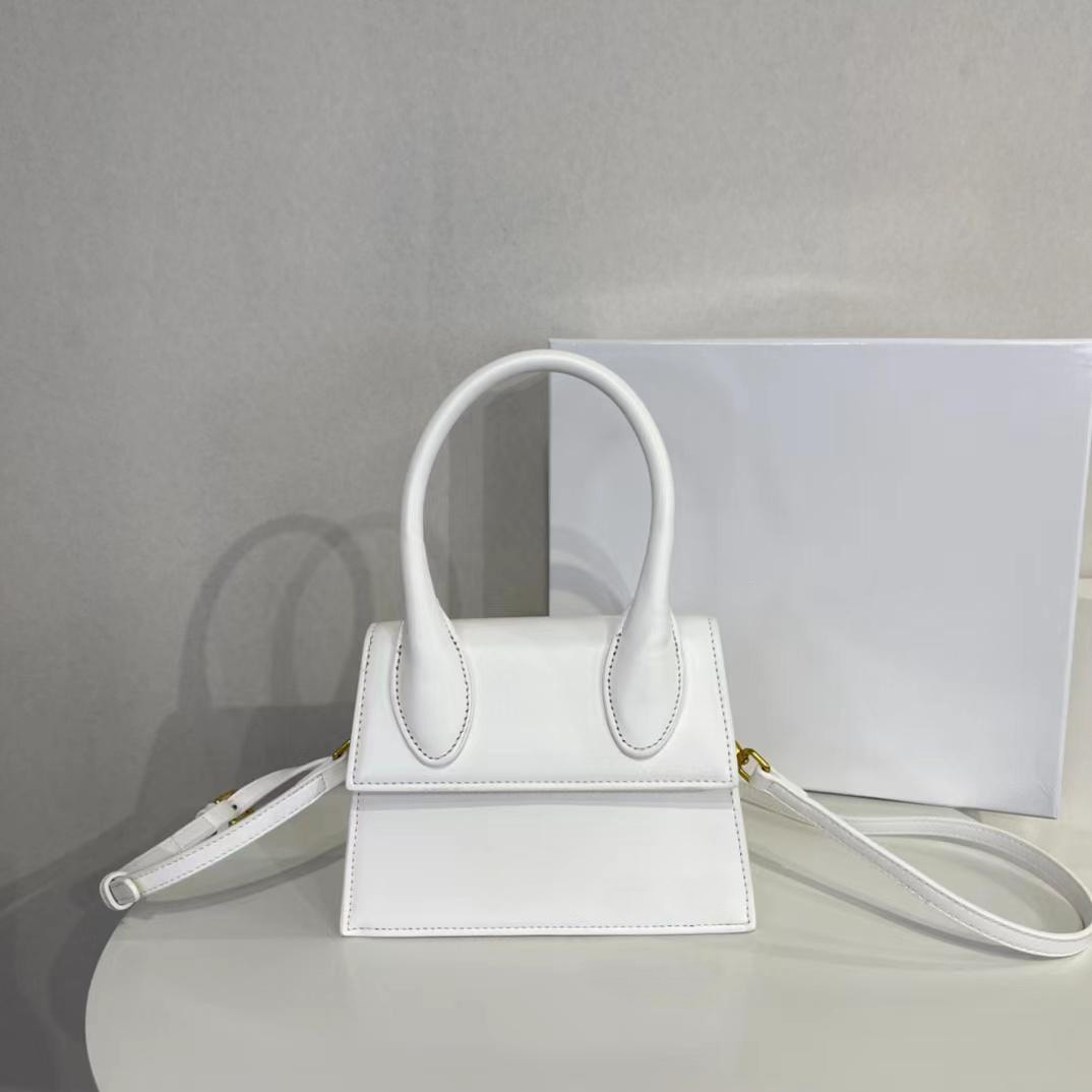 Fashion Bags Women Leather Handbag Ladies Mini Pillow Messenger Long Handle Underarm Presbyopia Shoulder White Luxury Designer Pack BG400-10
Fashion Bags Women Leather Handbag Ladies Mini Pillow Messenger Long Handle Underarm Presbyopia Shoulder White Luxury Designer Pack BG400-10