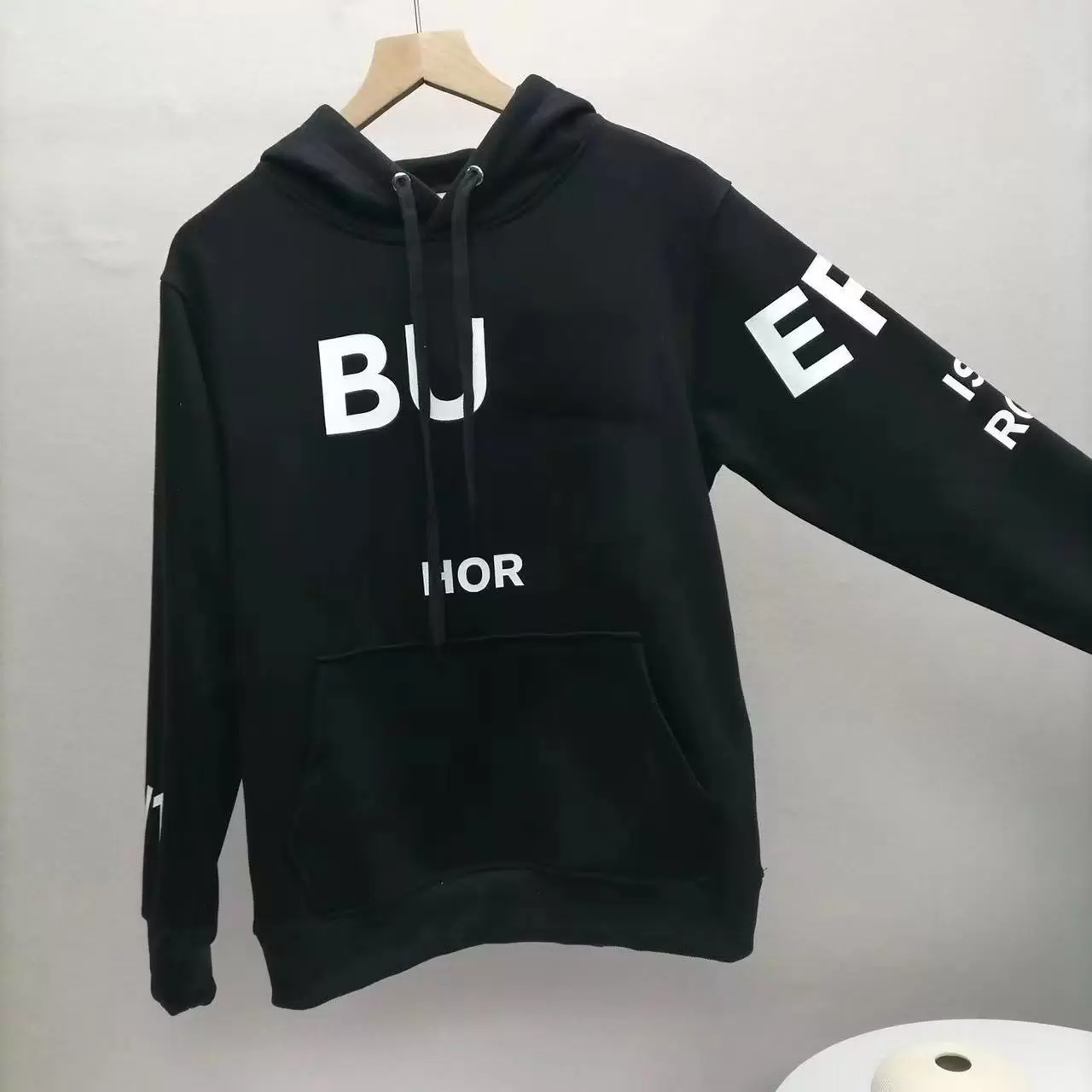 20SS Mens designer hoodie sweatshirt Men Plus Size Long Sleeve Pullover Hoodies Classic leisure multicolor warm and comfortable in autumn and winter Sizes s to 8xl
20SS Mens designer hoodie sweatshirt Men Plus Size Long Sleeve Pullover Hoodies Classic leisure multicolor warm and comfortable in autumn and winter Sizes s to 8xl