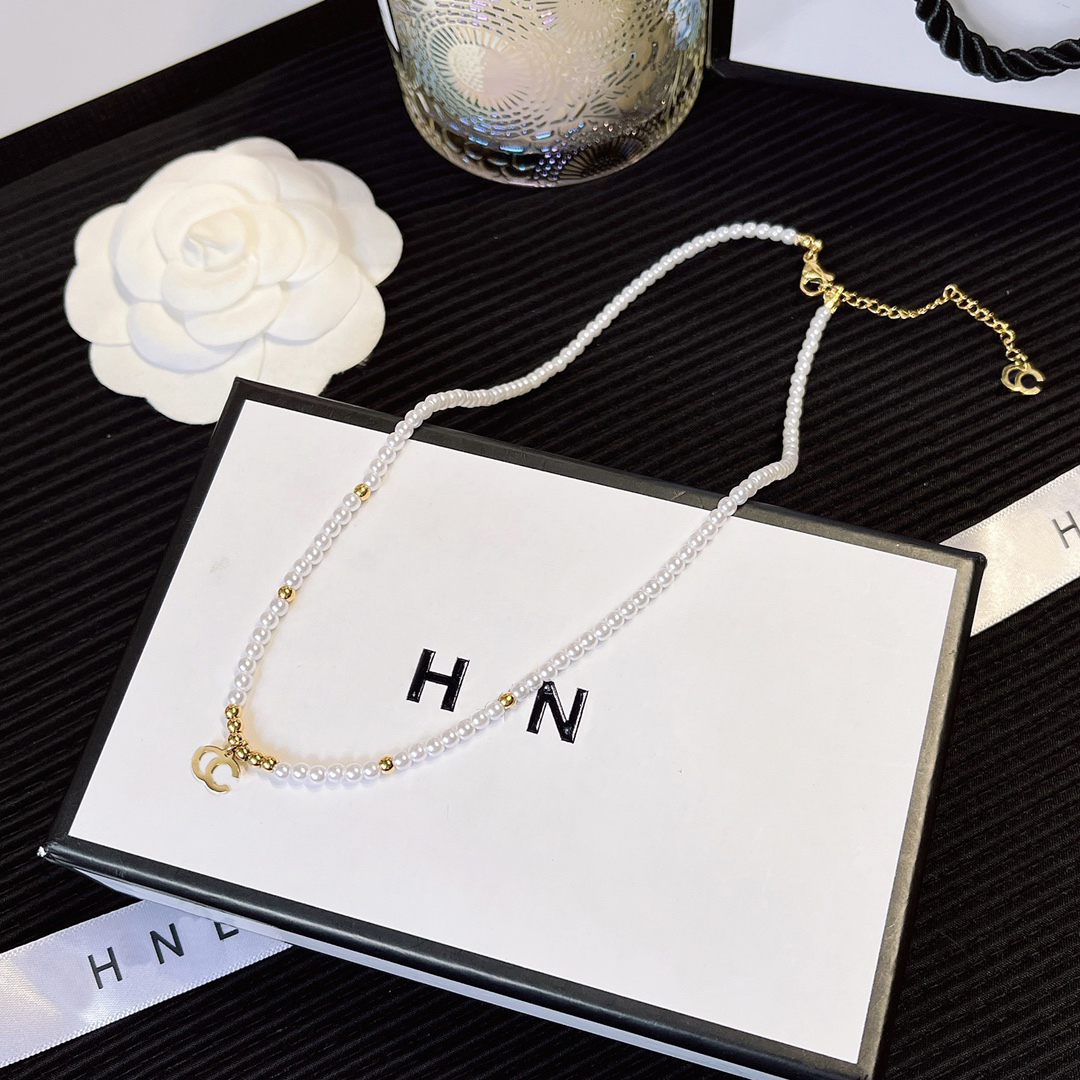 High End Luxury Brand Necklace Selected Quality Pendant Necklace Popular Designer Accessories Classic Fashion Jewelry Long Chain Design Gift For Women Couple
High End Luxury Brand Necklace Selected Quality Pendant Necklace Popular Designer Accessories Classic Fashion Jewelry Long Chain Design Gift For Women Couple