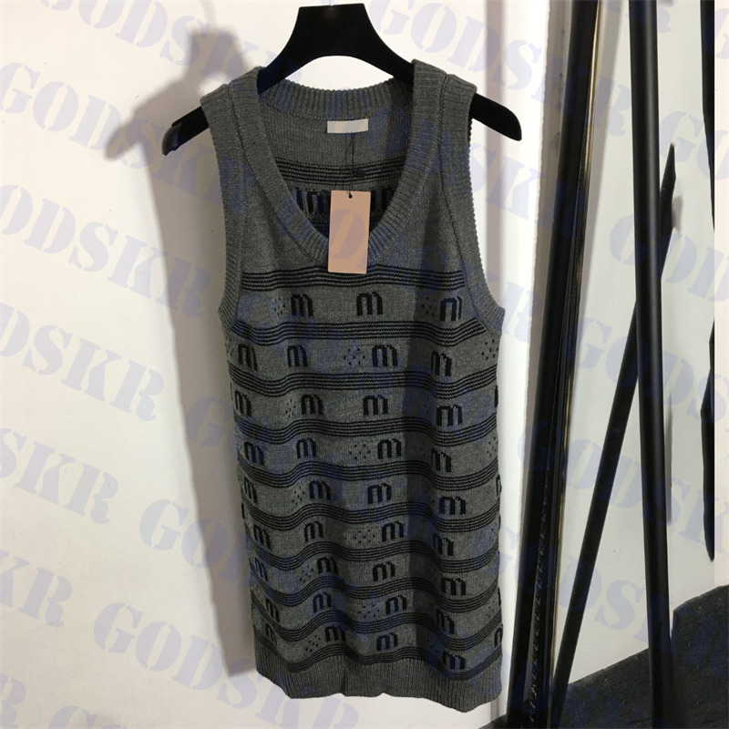 Grey Stripe Sweater Womens Dress Wool Knitted Tank Tops For Women Letter Jacquard Skirt, Pls contact me real pic
Grey Stripe Sweater Womens Dress Wool Knitted Tank Tops For Women Letter Jacquard Skirt, Pls contact me real pic