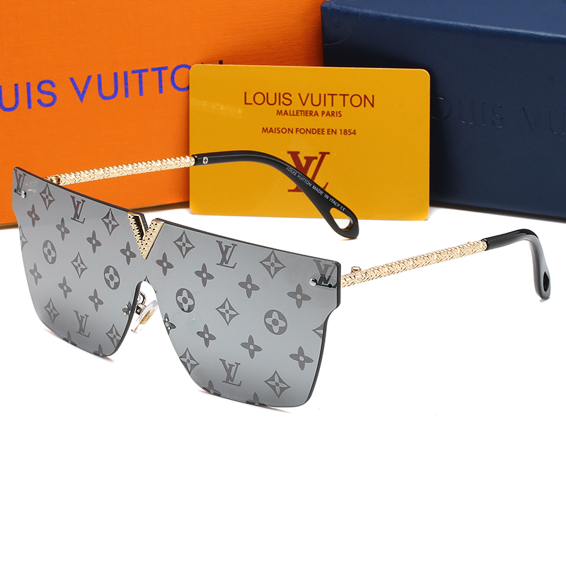 2023 Designer Sunglasses Brand Glasses Outdoor Shades PC Farme Fashion Classic Ladies luxury Sunglass Mirrors for Women Louis Vuitton lv gucci gg
2023 Designer Sunglasses Brand Glasses Outdoor Shades PC Farme Fashion Classic Ladies luxury Sunglass Mirrors for Women Louis Vuitton lv gucci gg