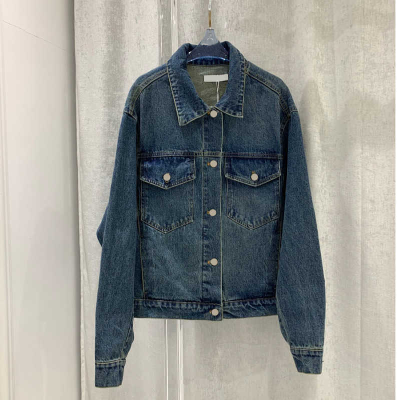 Womens Jacket Animal Embroidery Lapels Long Sleeves Denim Coat Symmetrical Front Pocket Off Shoulder Design Button Tops Luxury Designer Style Women Apparel 1970, 14
Womens Jacket Animal Embroidery Lapels Long Sleeves Denim Coat Symmetrical Front Pocket Off Shoulder Design Button Tops Luxury Designer Style Women Apparel 1970, 14