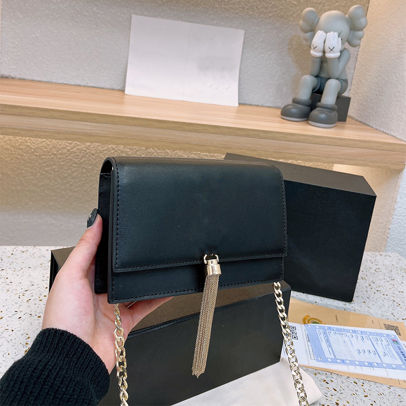 designer bags fashion tote bag luxury mini handbag clutches for women daily handbags purse moon evening crossbody woman genuine leather, Black gold chain
designer bags fashion tote bag luxury mini handbag clutches for women daily handbags purse moon evening crossbody woman genuine leather, Black gold chain