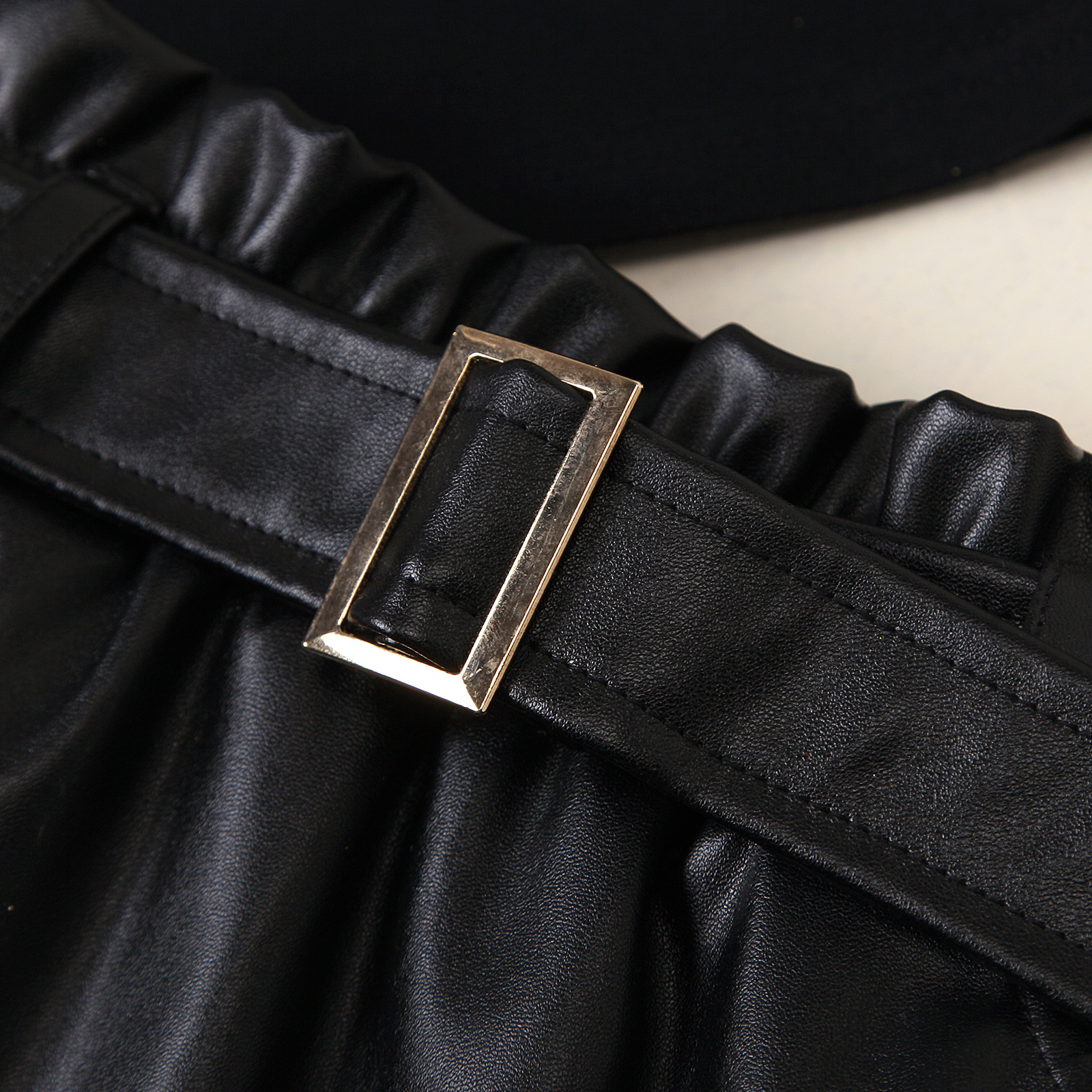 Clothing Sets 2 7Y Baby Girls Clothes Set Summer Fall Children Mesh Puff Sleeve Tops and PU Leather Pleated Skirt Fashion Kids Outfits 221118