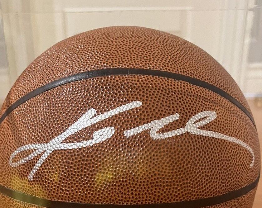 Collectable 24 Bryant 23 michael Autographed Signed signatured signaturer auto Autograph Indoor/Outdoor collection sprots Basketball ball
Collectable 24 Bryant 23 michael Autographed Signed signatured signaturer auto Autograph Indoor/Outdoor collection sprots Basketball ball