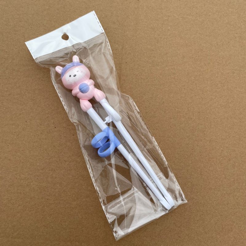 Kids Training Chopsticks Reusable Cartoon Animal Shaped Non Slip Chopstick Baby Happy Eating Tools