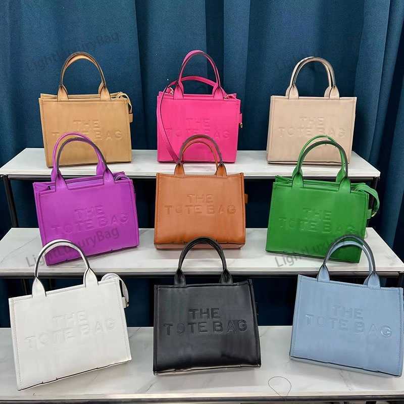 Tote Designer Leather High Capacity Fashion Handbag Quality Crossbody For Women Classic Famous Brand Shopping Bags 220324
Tote Designer Leather High Capacity Fashion Handbag Quality Crossbody For Women Classic Famous Brand Shopping Bags 220324