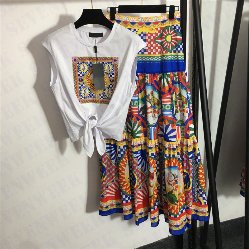 Vintage Print Vest T Shirts Dress Suits For Women Design Brand Ladies Pullover High Waist Skirts Two Piece Sets Vacation Summer