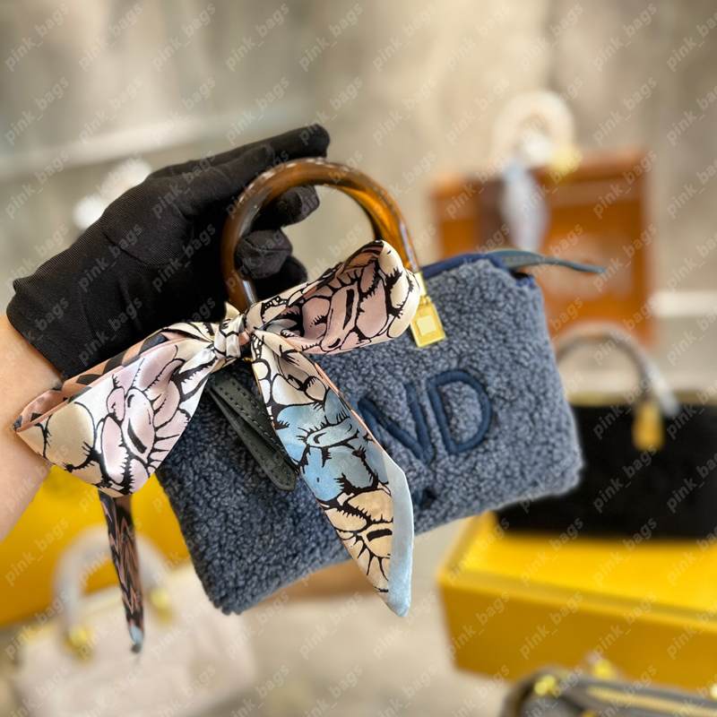 Winter Furry Boston Bag Fuzzy Designer Handbag Women Totes F Handbags Fluffy Woman Crossbody Shoulder Bags Designers Womens Purse 11182, Black(correct letters)
Winter Furry Boston Bag Fuzzy Designer Handbag Women Totes F Handbags Fluffy Woman Crossbody Shoulder Bags Designers Womens Purse 11182, Black(correct letters)