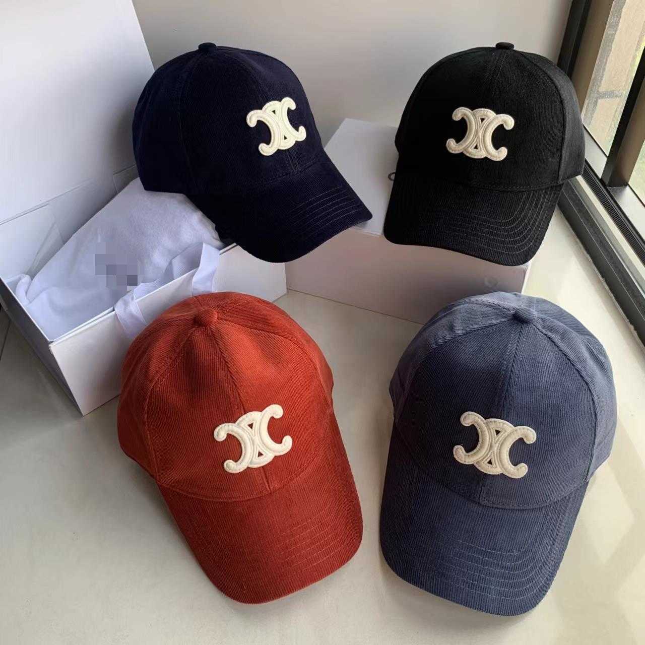 CE2022 Autumn and Winter New Arc de Triomphe Embroidery Men's Women's Leisure Versatile Baseball Cap Corduroy Fabric, Red
CE2022 Autumn and Winter New Arc de Triomphe Embroidery Men's Women's Leisure Versatile Baseball Cap Corduroy Fabric, Red