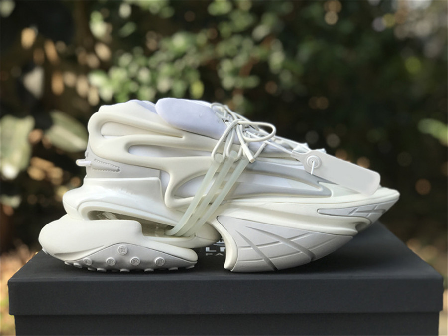 Hottest Unicorn Shoes Men Women Calfskin Sneakers In Noir Black White Leather Low-top Neoprene Outdoor Sports Sneakers With Original Box, Customize 
Hottest Unicorn Shoes Men Women Calfskin Sneakers In Noir Black White Leather Low-top Neoprene Outdoor Sports Sneakers With Original Box, Customize