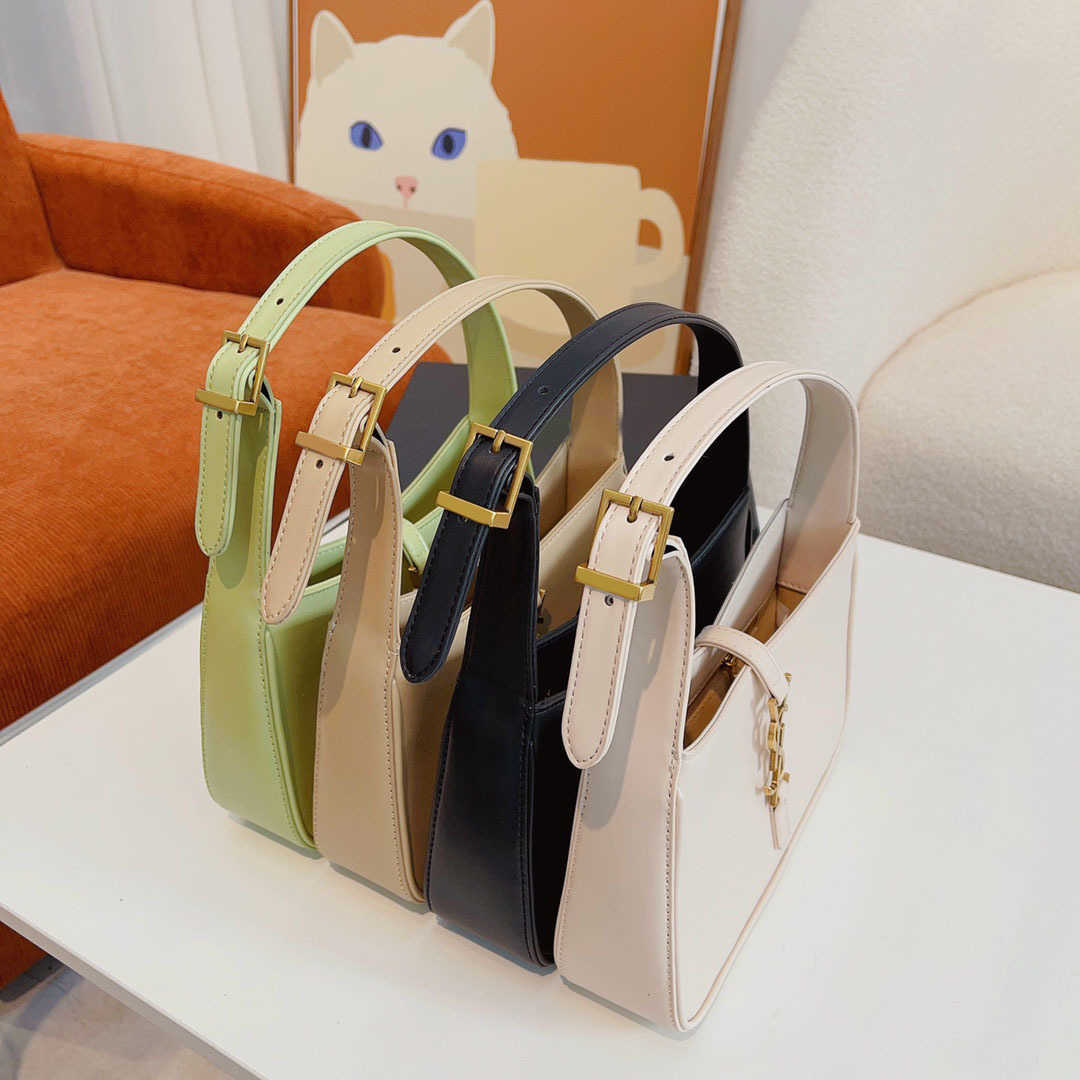 Evening Bags Shoulder Hobo Luxurys Handbag Women Wallet Shopping Fashion Underarm Clutch Leather Pure Color Simple Atmosphere and, Black
Evening Bags Shoulder Hobo Luxurys Handbag Women Wallet Shopping Fashion Underarm Clutch Leather Pure Color Simple Atmosphere and, Black