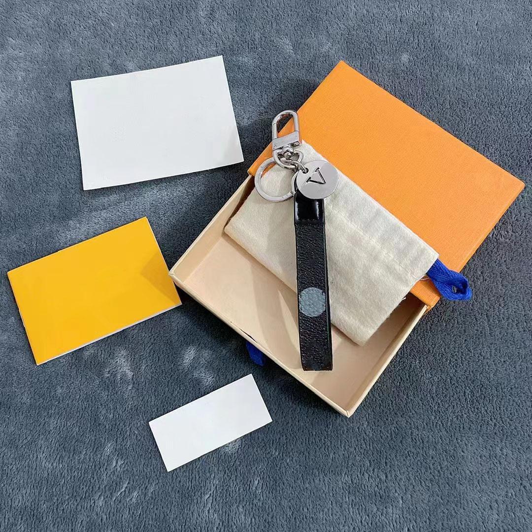 Designer keychains leather keychain cute fashion keychain gift men women car bag pendant accessories quality with box black alloy lovers KEY ring wholesale
Designer keychains leather keychain cute fashion keychain gift men women car bag pendant accessories quality with box black alloy lovers KEY ring wholesale