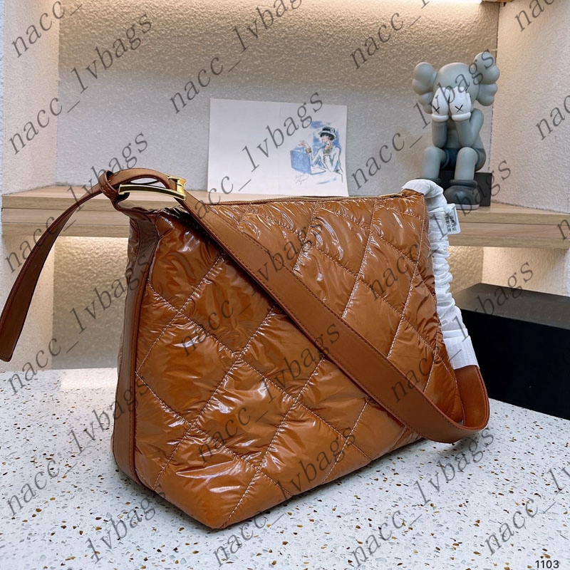 Designer Bag Women Luxury Tote Bags Lady Handbag Winter cotton Travel Casual Patent Leather Crossbody Fashion Evening Shoulder bags, 3#150802#size:30cm
Designer Bag Women Luxury Tote Bags Lady Handbag Winter cotton Travel Casual Patent Leather Crossbody Fashion Evening Shoulder bags, 3#150802#size:30cm