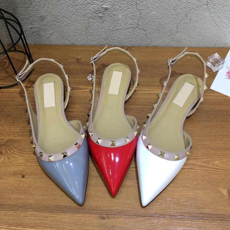 Brand Women Sandals 2022 Designer V Flat Bottom Pointed Shoes Rivets Nude Black Genuine Leather Party Gladiator Sandal with dust bag Size 34, Nude pink shiny
Brand Women Sandals 2022 Designer V Flat Bottom Pointed Shoes Rivets Nude Black Genuine Leather Party Gladiator Sandal with dust bag Size 34, Nude pink shiny