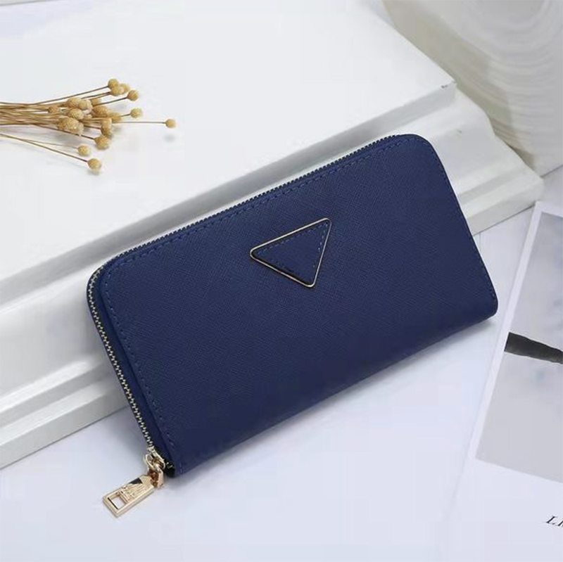designer bags wallets zero purses zipper wallet woman fashion casual luxury Men Women leather purse Classic Letters coin Purse Original Box Interior Pocket, Dark grey
designer bags wallets zero purses zipper wallet woman fashion casual luxury Men Women leather purse Classic Letters coin Purse Original Box Interior Pocket, Dark grey